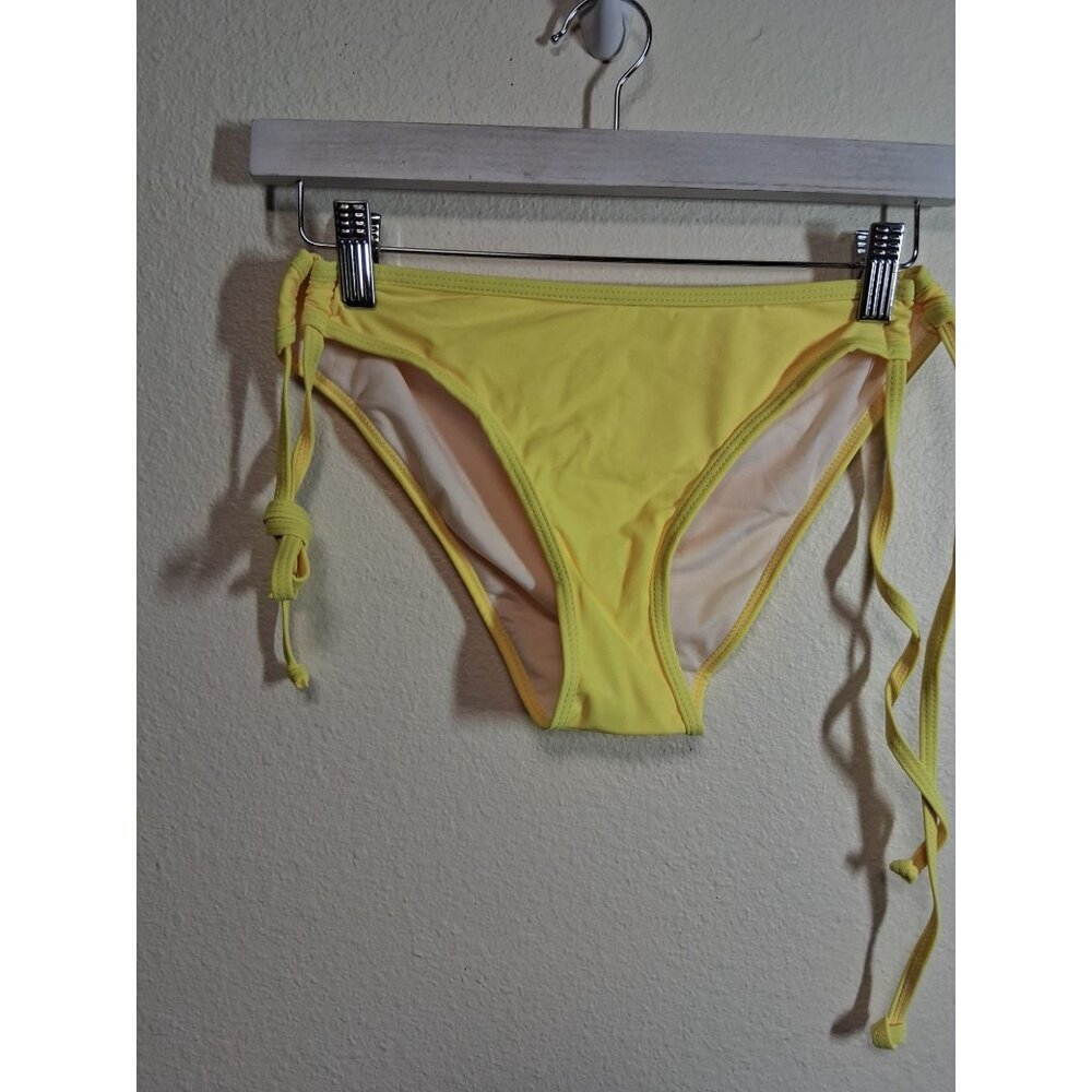 NWOT Yellow Bikini 2 Piece Swimsuit Beach Summer Pool Vacation Womens Size Small - Picture 3 of 8